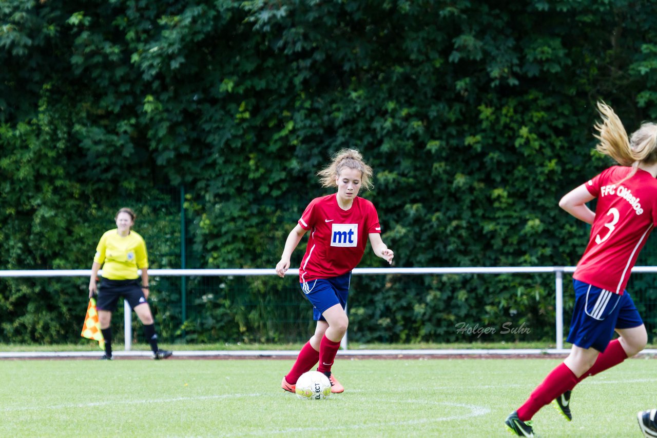 Bild 127 - B-Juniorinnen FFC Oldesloe - Hamburger SV : Ergebnis: 2:8